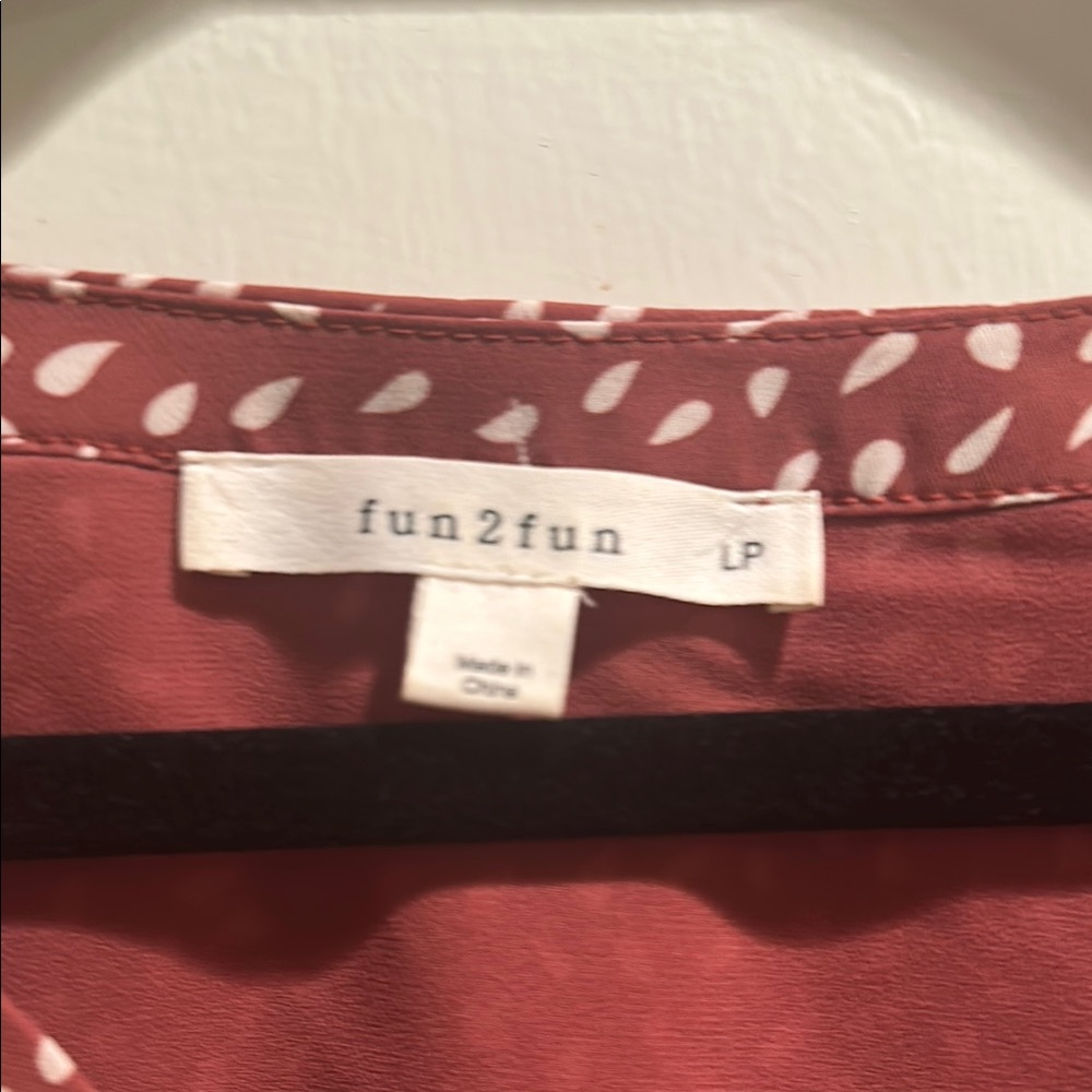 Women's Patterned Top - Picture 3 of 4